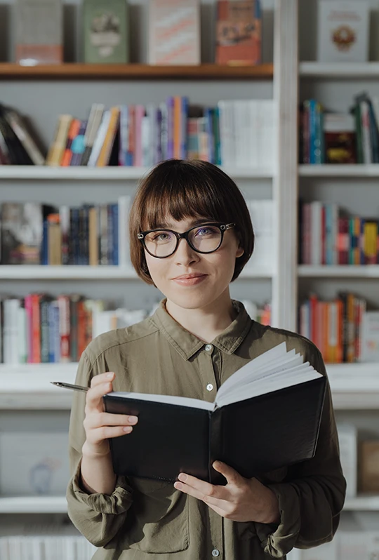 testimonial girl with a book